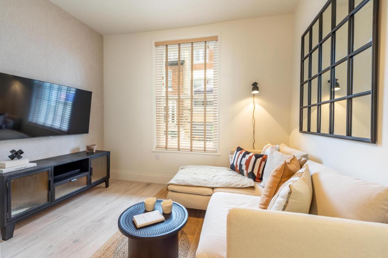 The Lark Apartment ยอร์ค ภายนอก รูปภาพ
